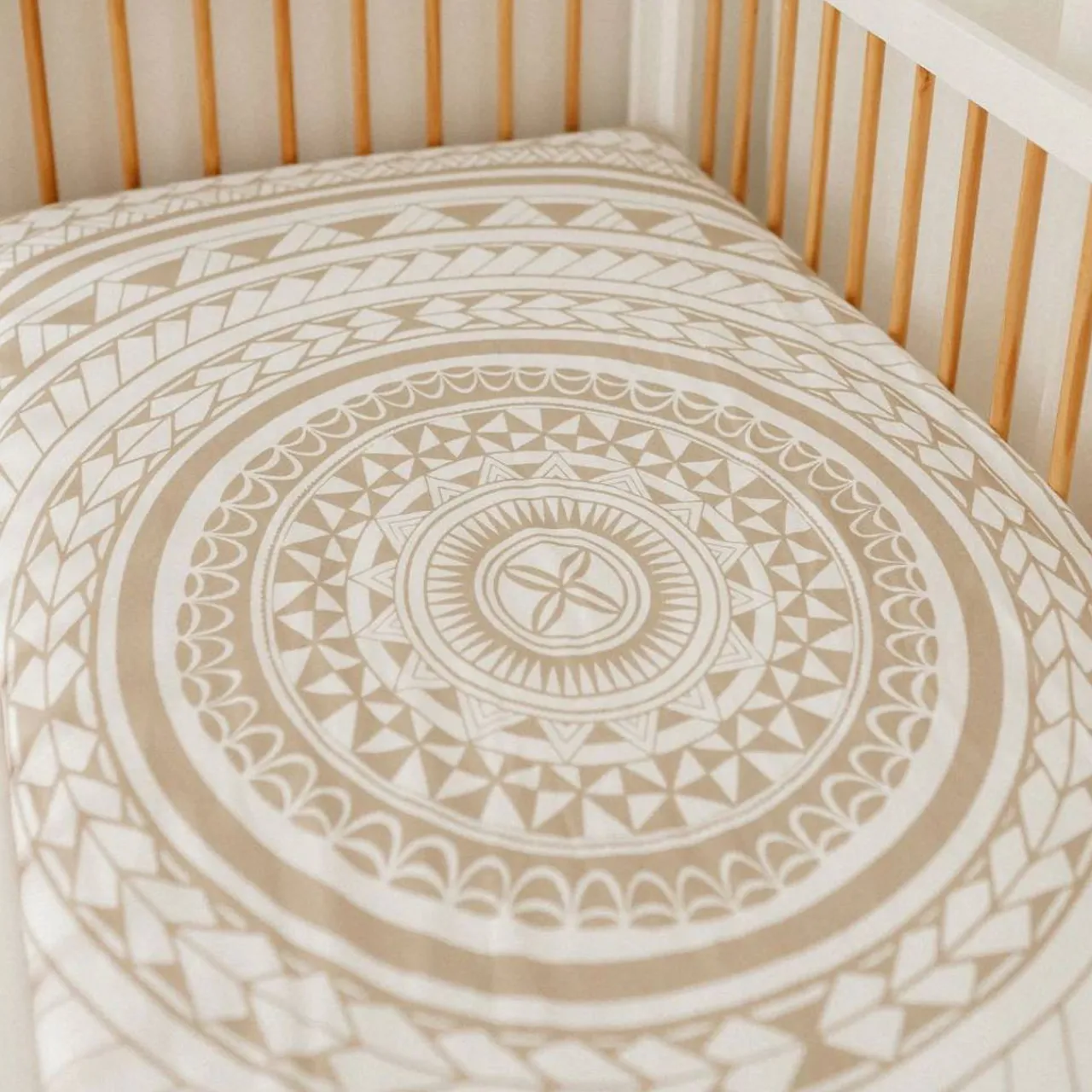 BO & KO Baby Fitted Cot Sheet 70 x 130cm Outlet