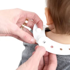 Bumkins Silicone Bib - Hello Kitty Clearance