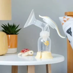 Medela Harmony Manual Breast Pump Essentials Pack Fashion