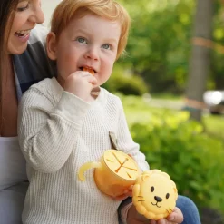 Melii Snack Container with Finger Trap Fashion