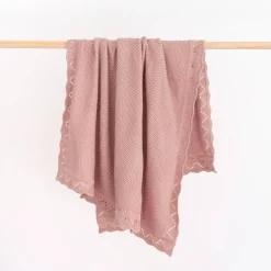 Mod & Tod Scalloped Edge Heirloom Blanket New