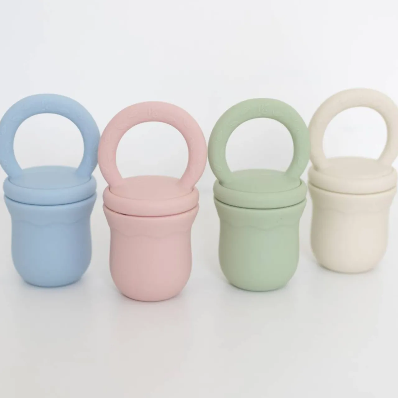 Petite Eats First Tastes Feeder Hot