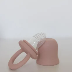 Petite Eats First Tastes Feeder Hot