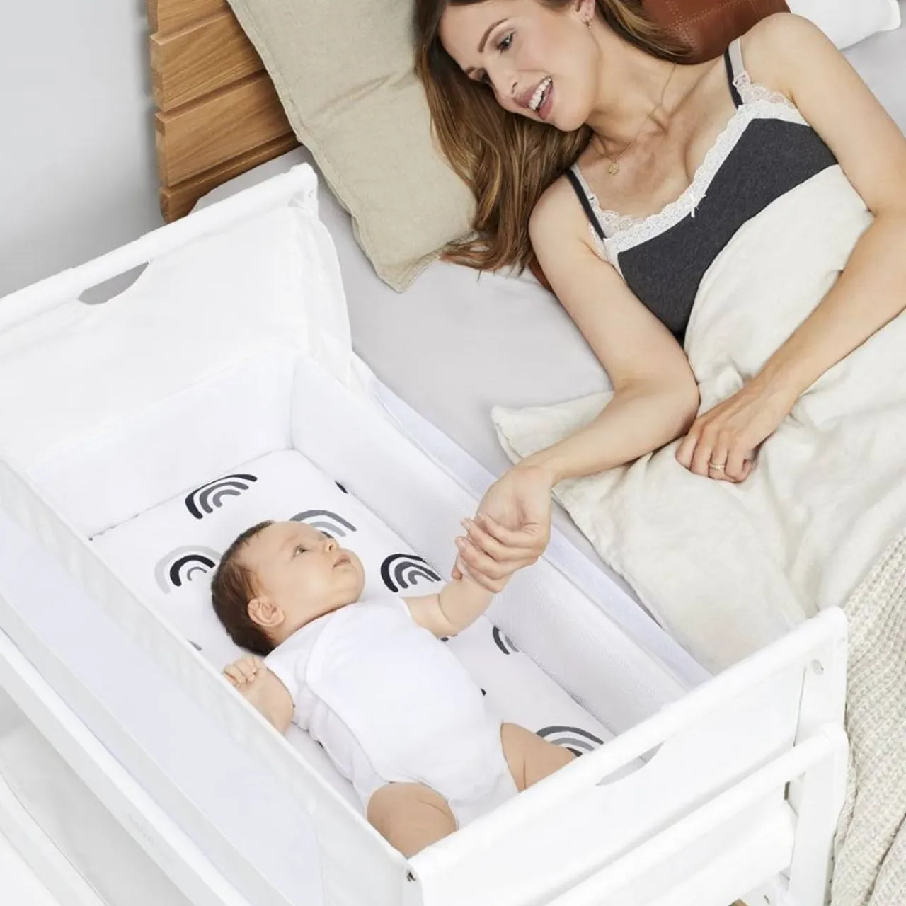 Snuz Pod4 Bedside Bassinet Online