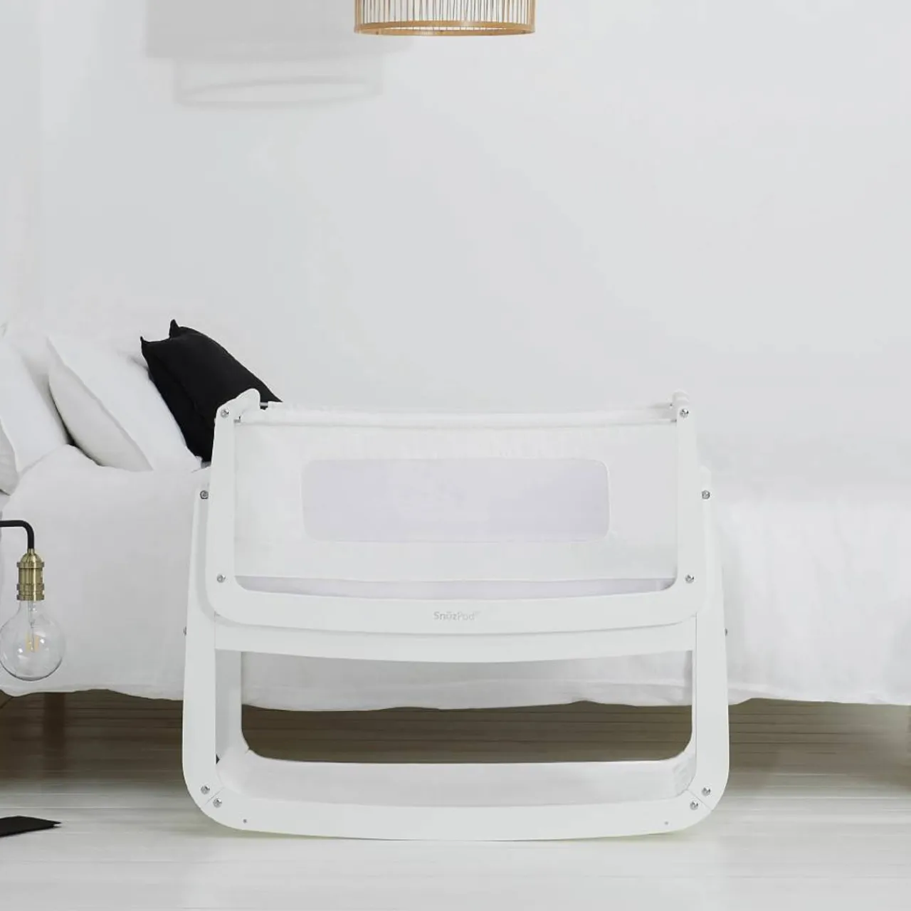 Snuz Pod4 Bedside Bassinet Online