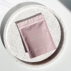 The Skin Kitchen - Vanilla Rose Bath Soak - Clearance Best