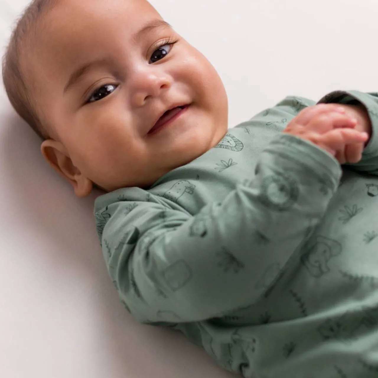 The Sleep Store Organic Cotton Long Sleeve Bodysuit New