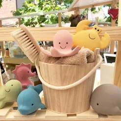 Tikiri Toys Tikiri Natural Rubber Rattle & Bath Toy - Crab New